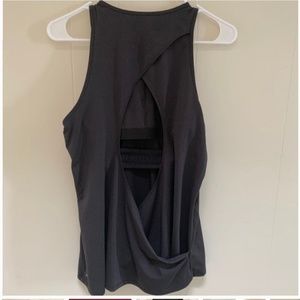 Fabletics open back tank with built in bra NWOT